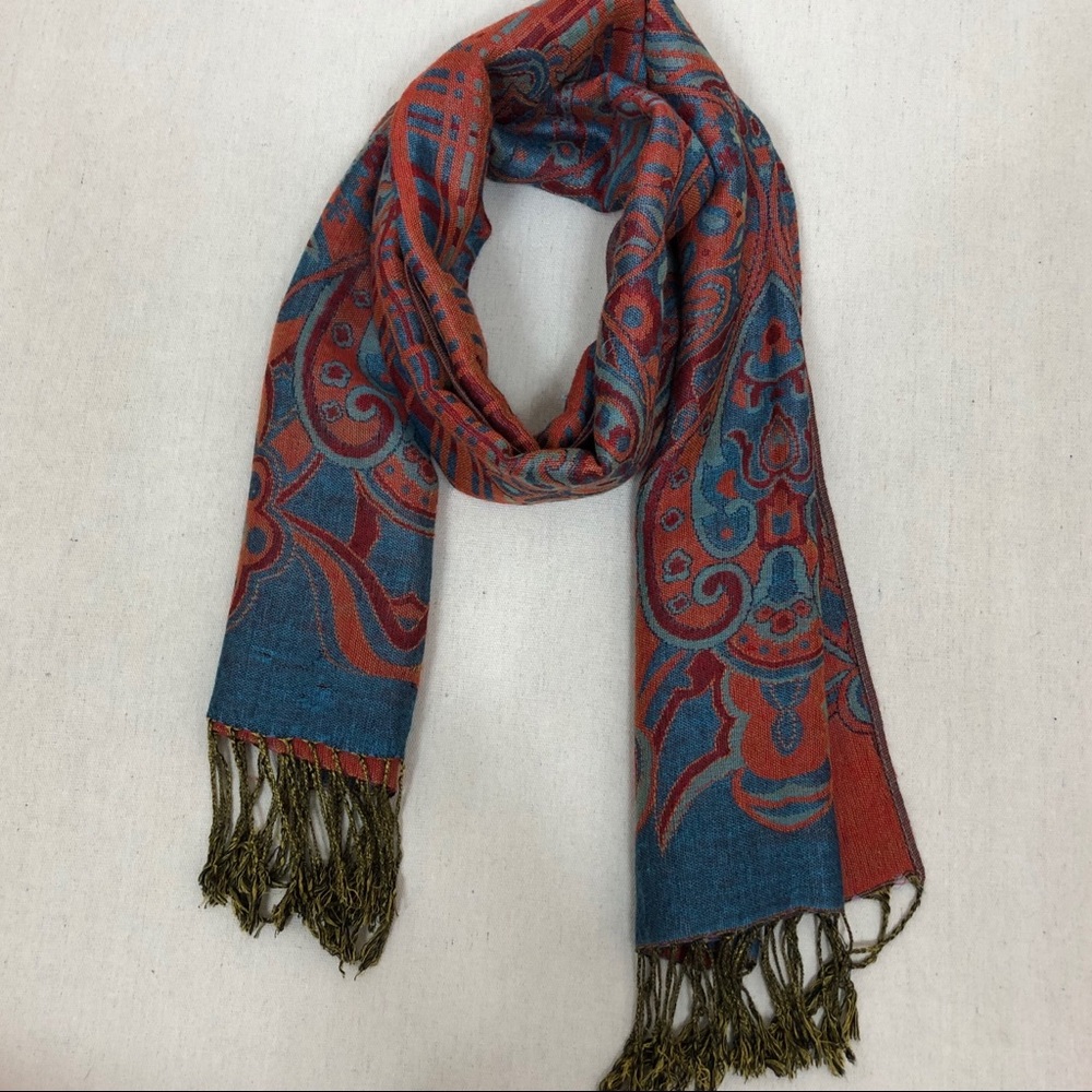 Shawl with Tassels